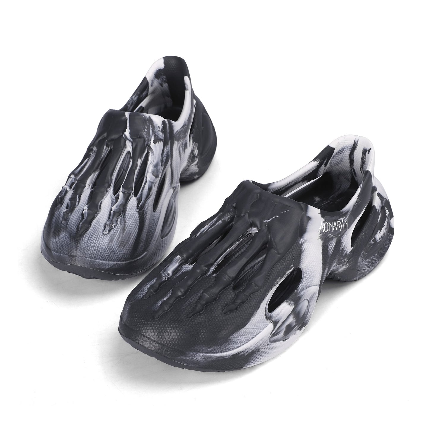 Aonaran Cataclysm Mens Skull Clogs